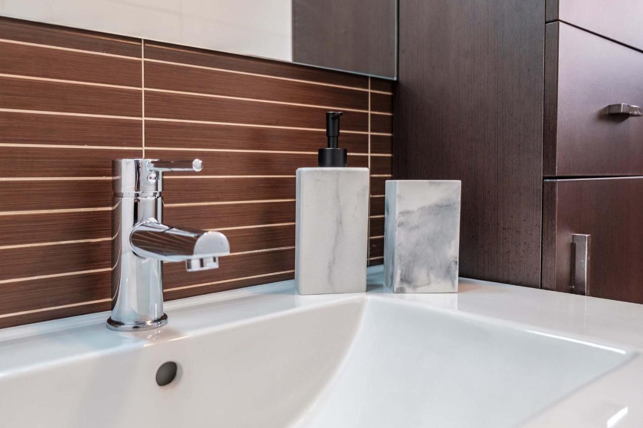 Stylish And Chic City Center Apartment With Wifi La Laguna  Luaran gambar