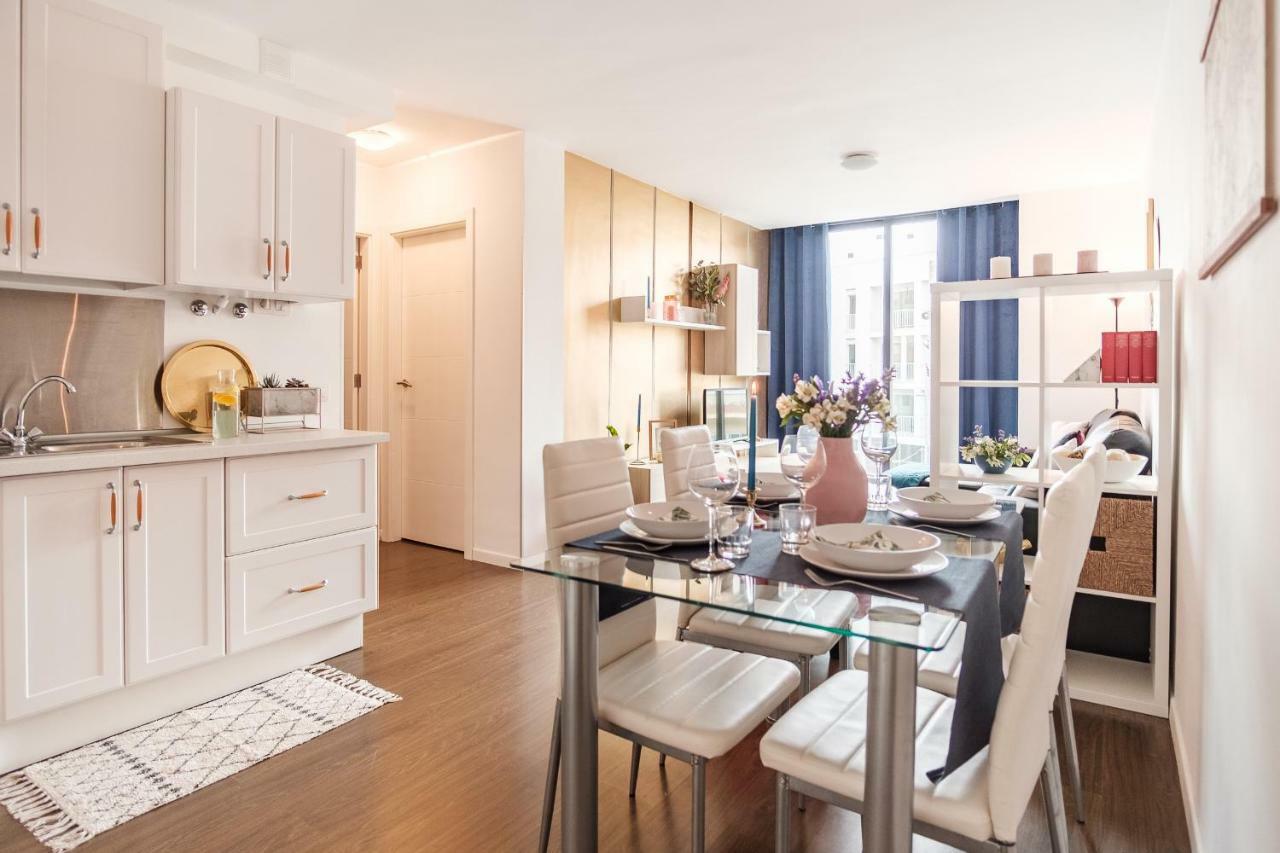 Stylish And Chic City Center Apartment With Wifi La Laguna  Bilik gambar